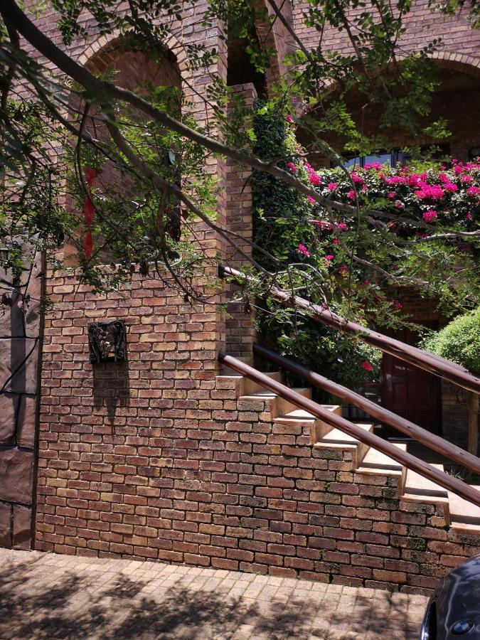 Bastille De Blignaut B&B Edenvale Esterno foto
