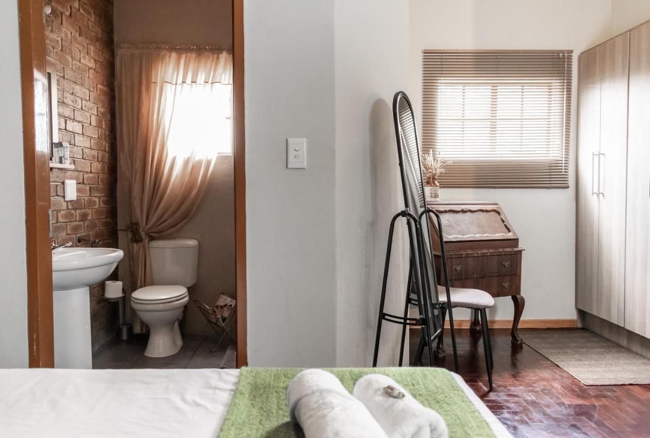 Bastille De Blignaut B&B Edenvale Esterno foto